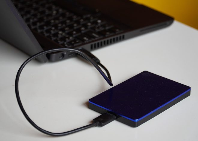 行動辦公族必備：行動電源怎麼挑？從容量、快充、輕薄到安全認證，幫你找到最適合的隨身電源