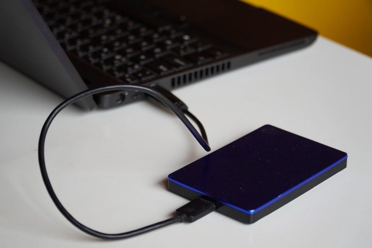 行動辦公族必備：行動電源怎麼挑？