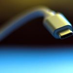 一顆搞定全球充電，筆電手機一次滿足