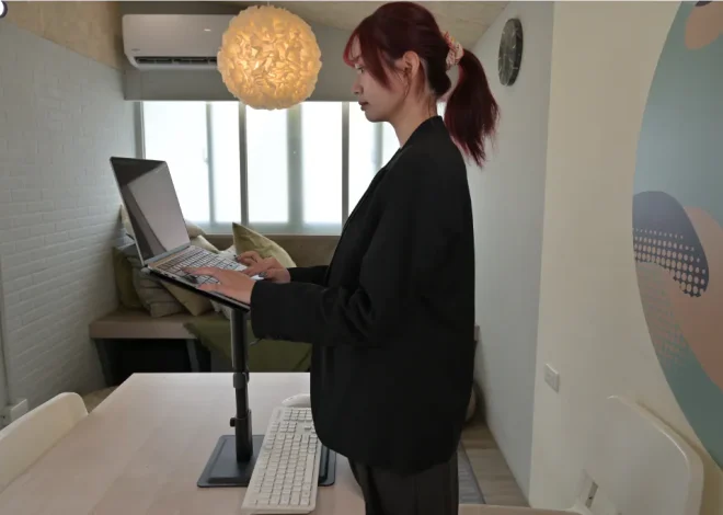 便攜支架實測：數位遊牧者的護脊與效率指南